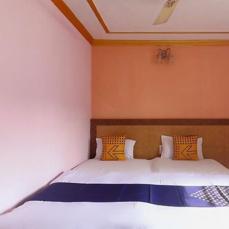 สปอต ออน 75963 โฮเทล ปริ้นซ์ Hotel พุทธคยา ภายนอก รูปภาพ