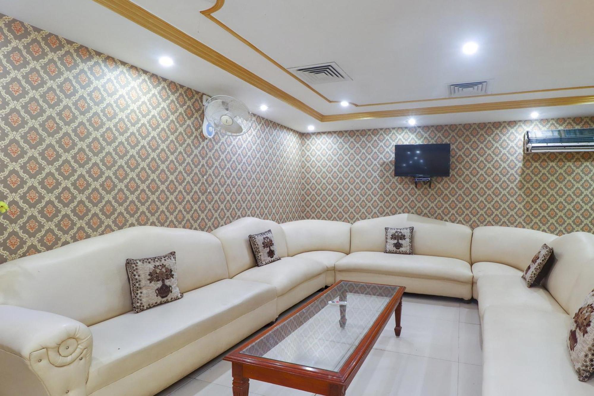สปอต ออน 75963 โฮเทล ปริ้นซ์ Hotel พุทธคยา ภายนอก รูปภาพ